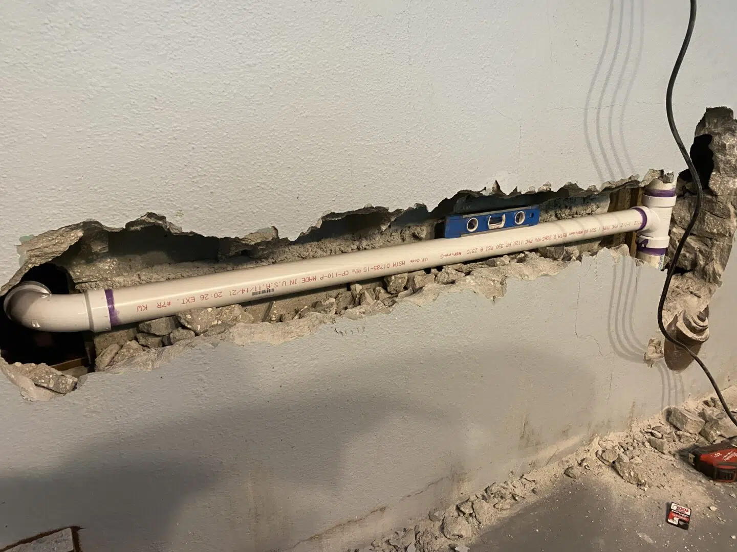 Replacing water pipe in this home in Winter Haven Florida